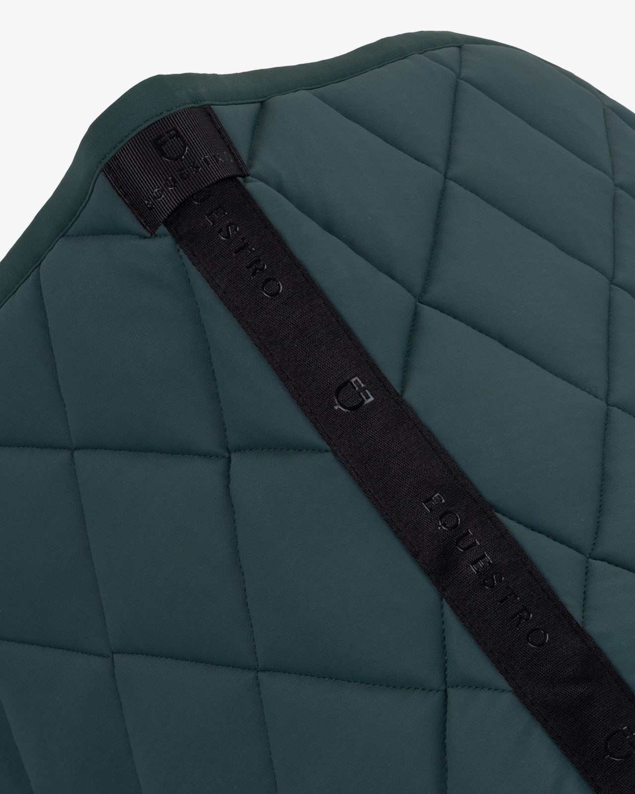 Jumping saddle pad with diamond quilting and embroidered logo