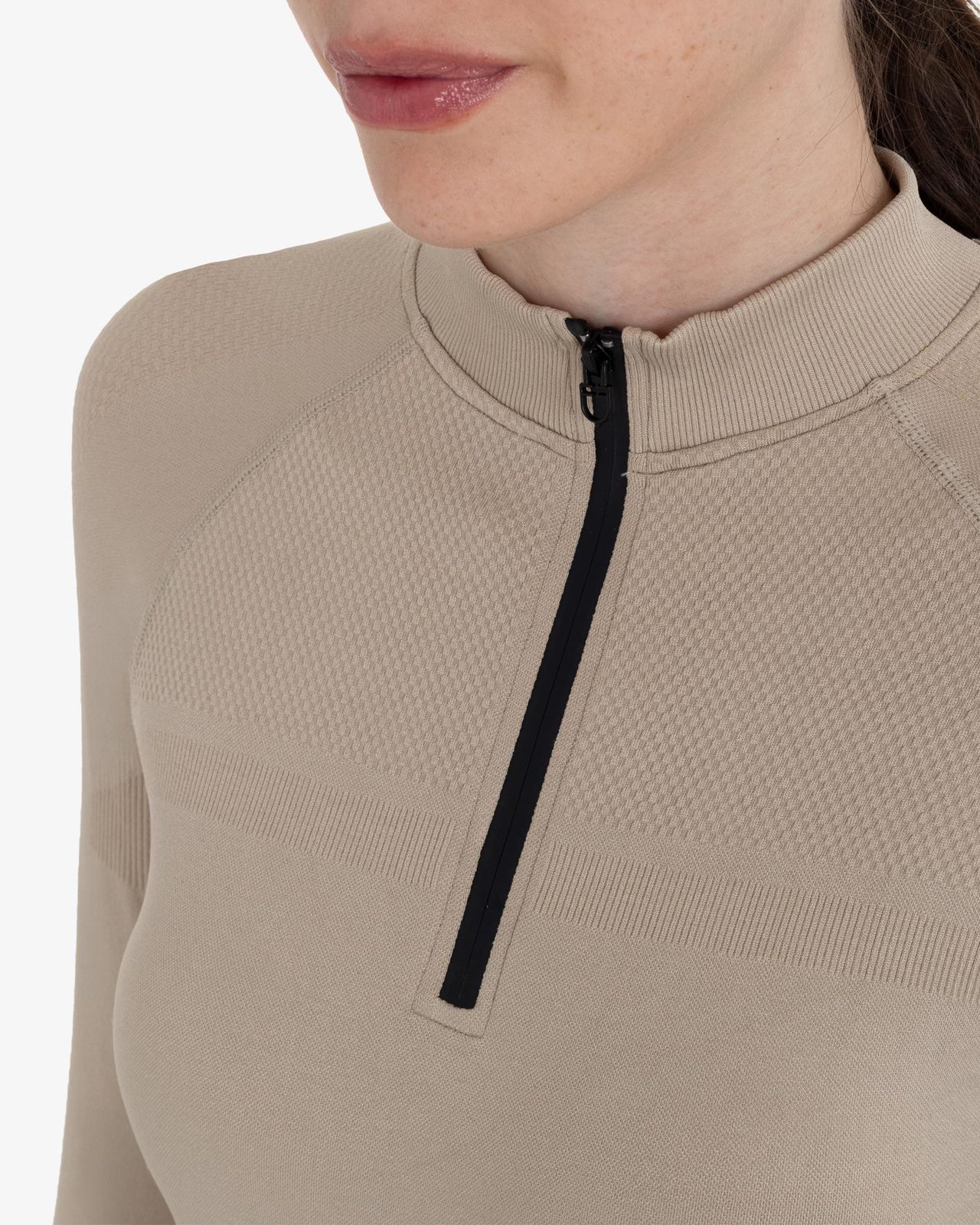 Women's training polo shirt in technical knit with zipper