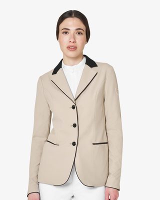 Women's three-button competition jacket
