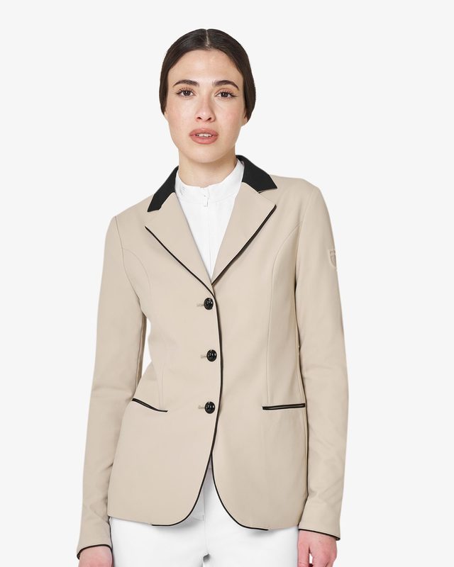 Women's three-button competition jacket