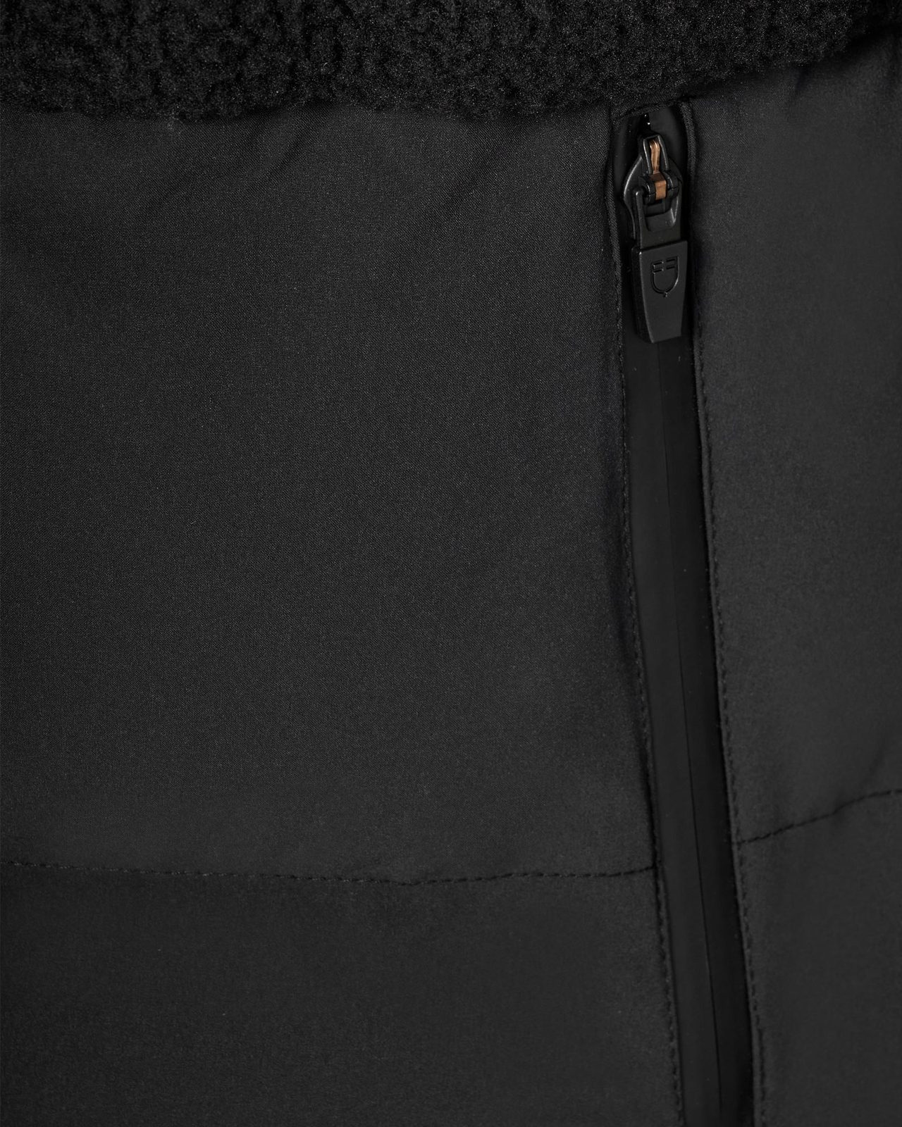 Women's down jacket with teddy inserts