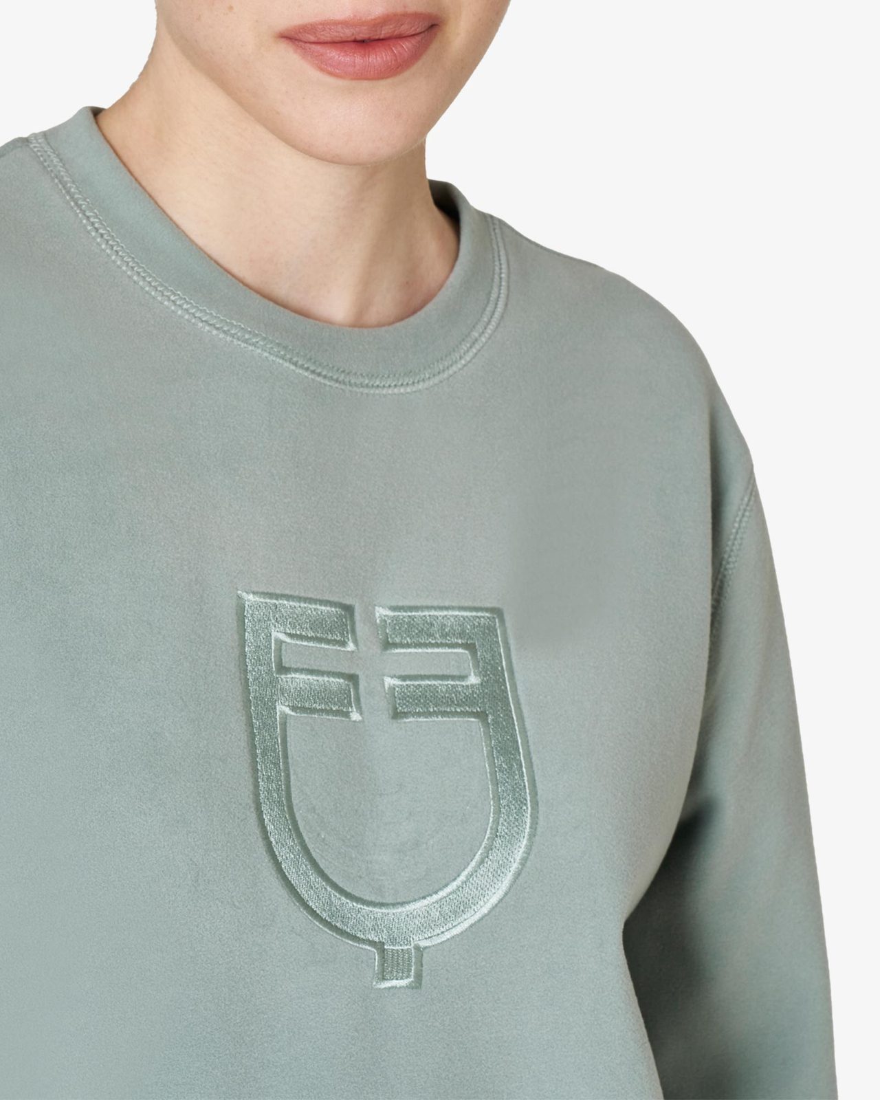 Women's fleece crewneck sweatshirt