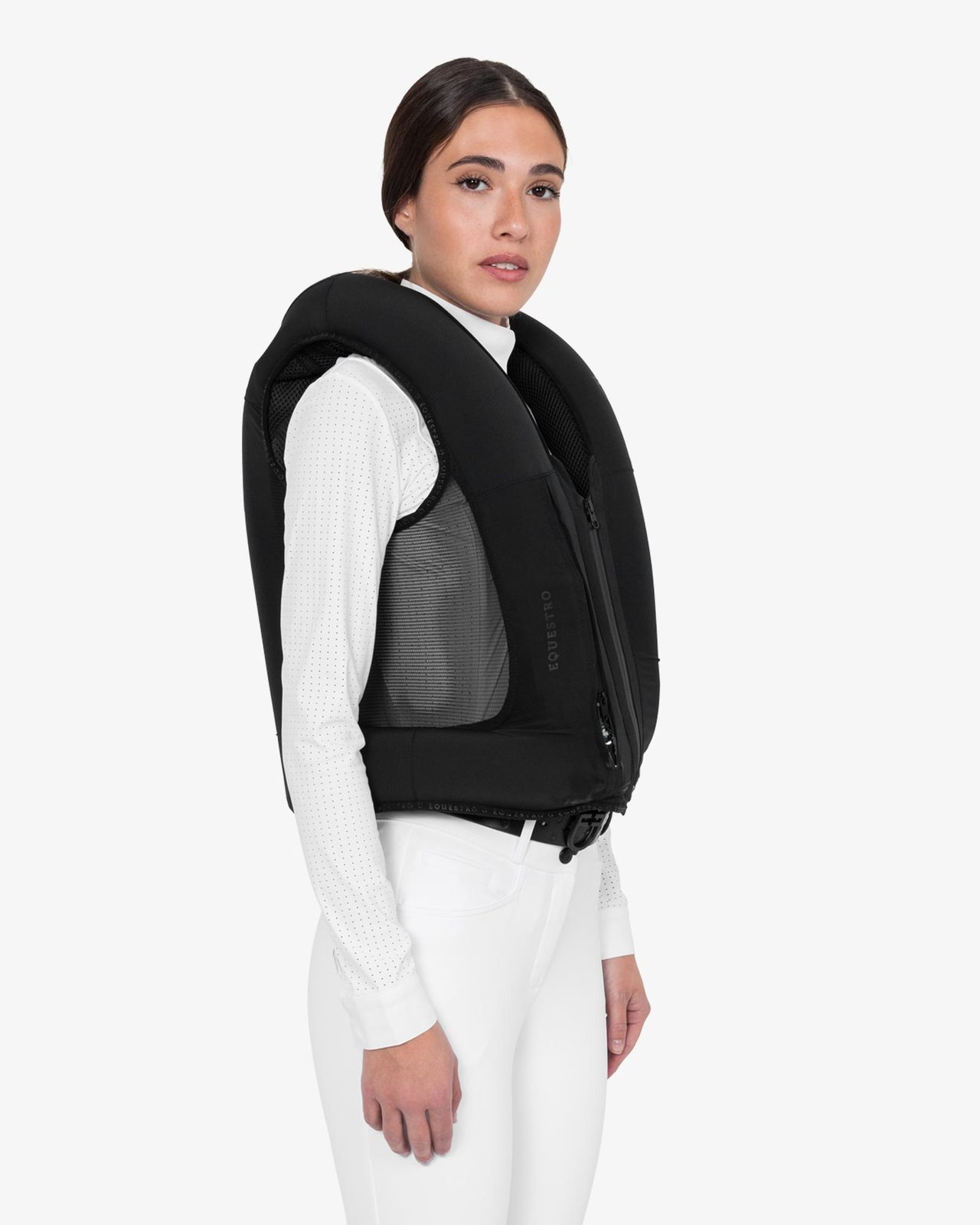 Airbag vest with level 2 back protector